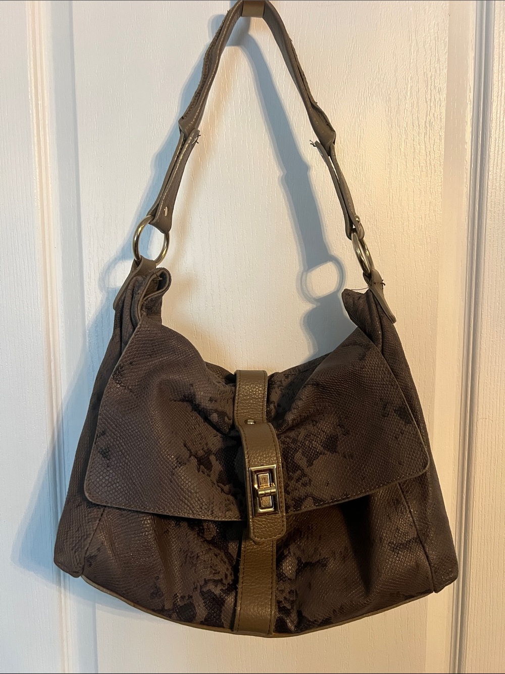 Women’s Brown Shoulder Bag - Classic Hobo Style